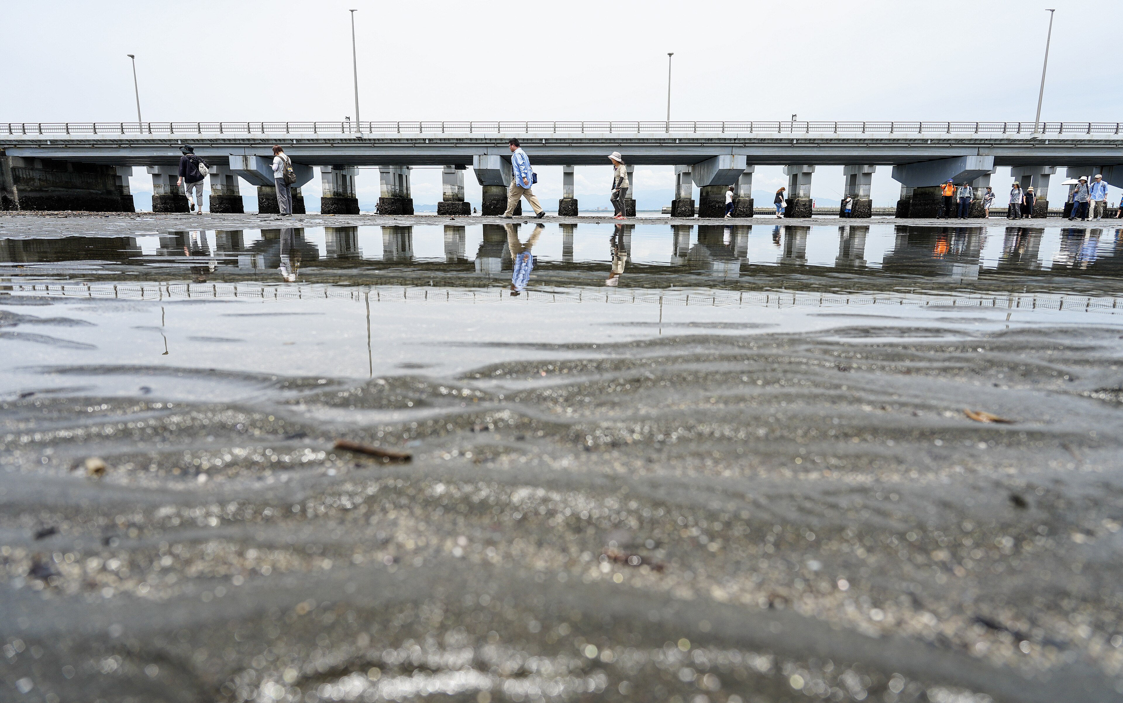 Enoshima and the tombolo sand bar, Fujisawa.